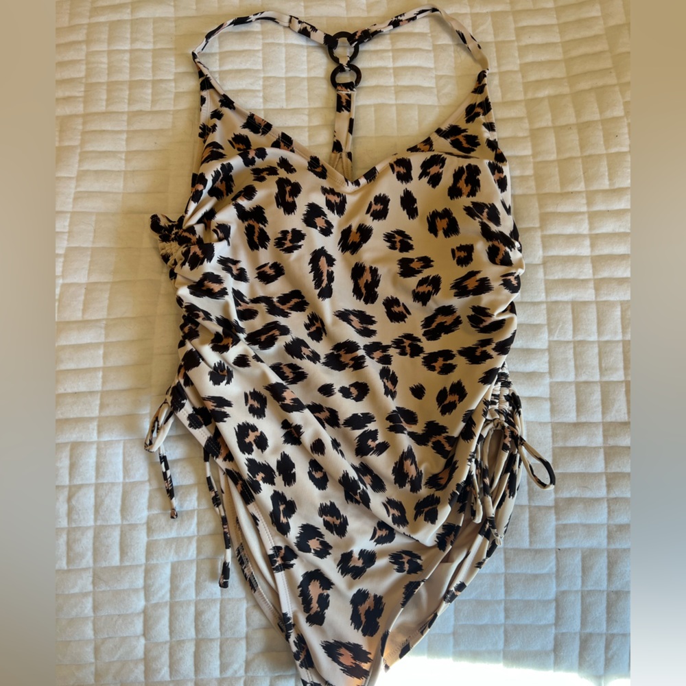 Kona Sol Leopard One Piece XL
